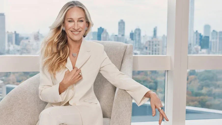 At Astrea, nothing is left to chance. Every diamond is hand-selected by expert gemologists, PhD-level specialists, and designers who treat precision as both science and art