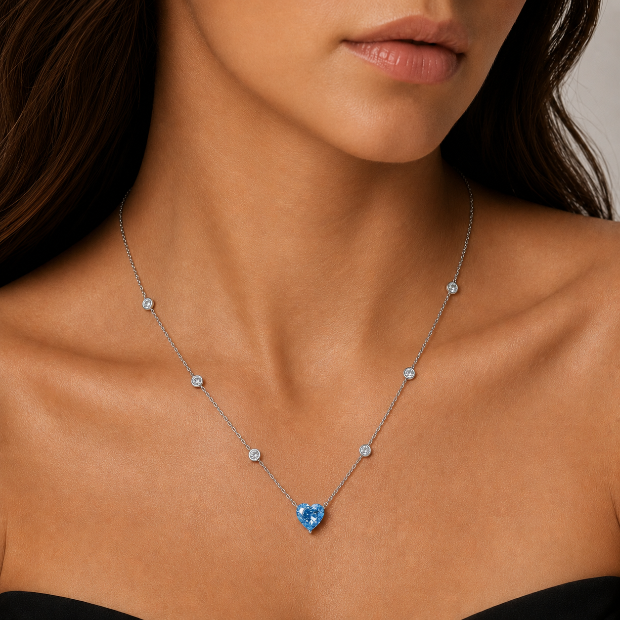 Blue diamond Circle pendant 1